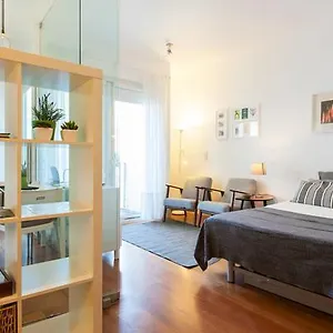 Santa Catarina - No Centro Da Com Garagem, Perto Do Timeout Market Apartment Lisbon