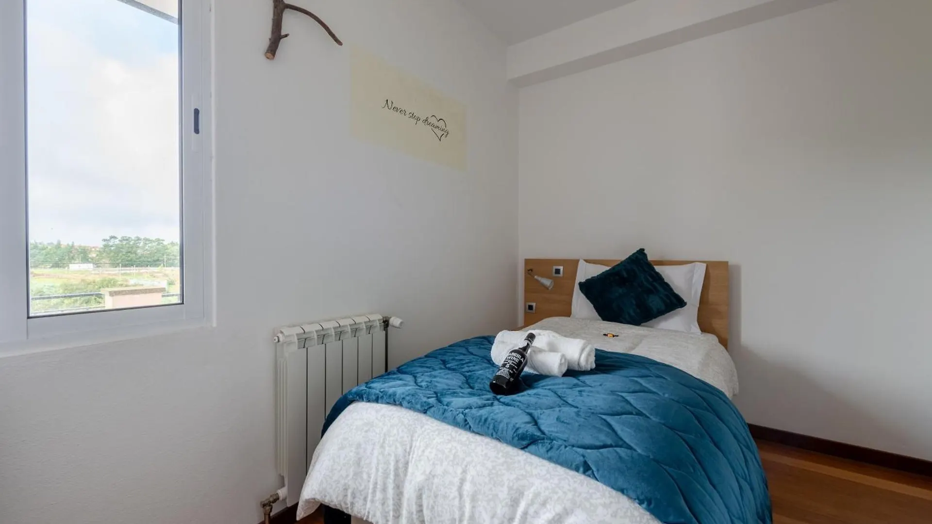 Casa Os Manos Guest House Santana  Country house Santana (Madeira)